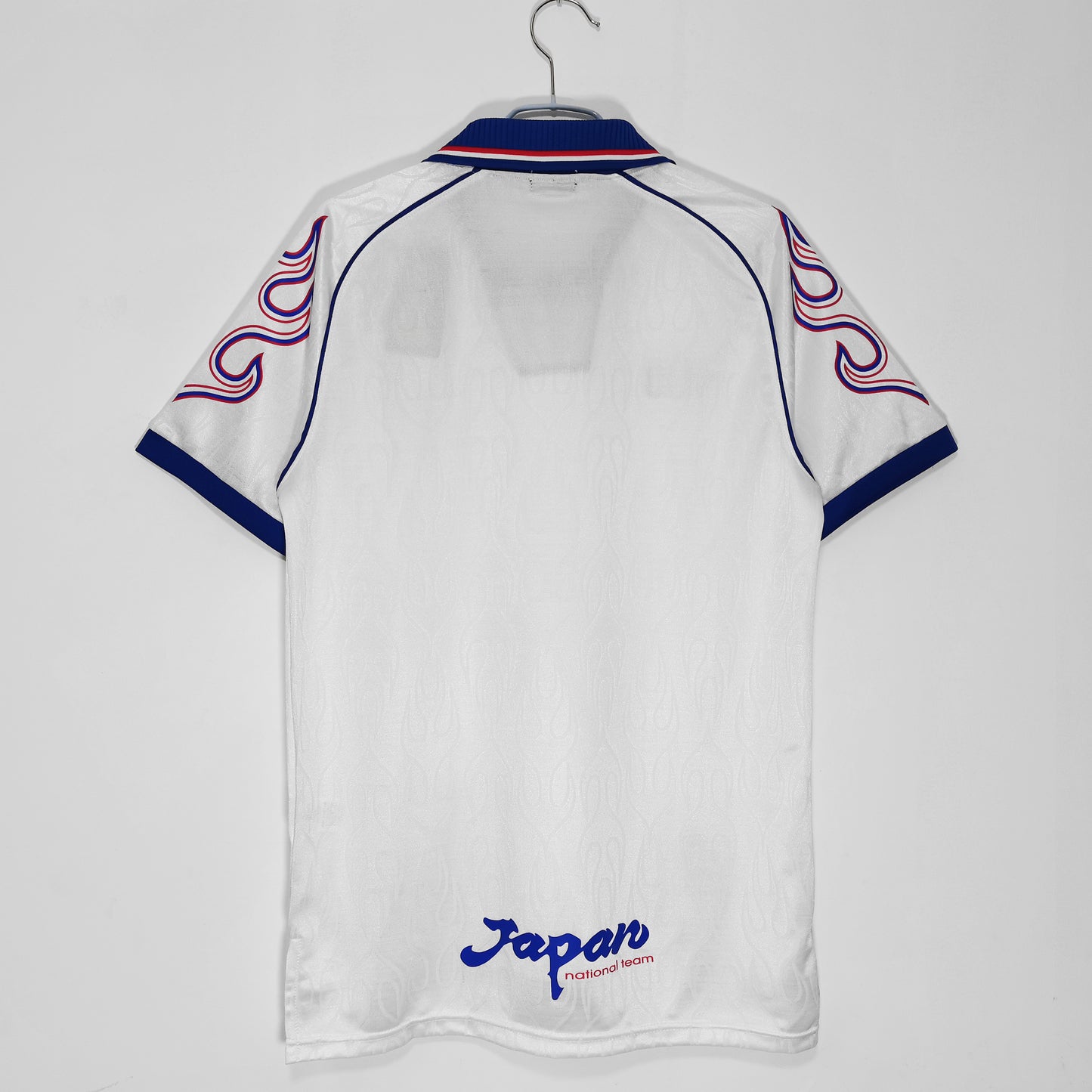 Japón 1997/98 Away Asics — “Flames” Blanca | Francia 98, debut mundialista