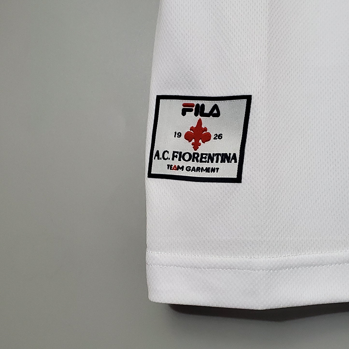 ACF Fiorentina “Nintendo” 1998–99 — Camiseta away retro Fila blanca