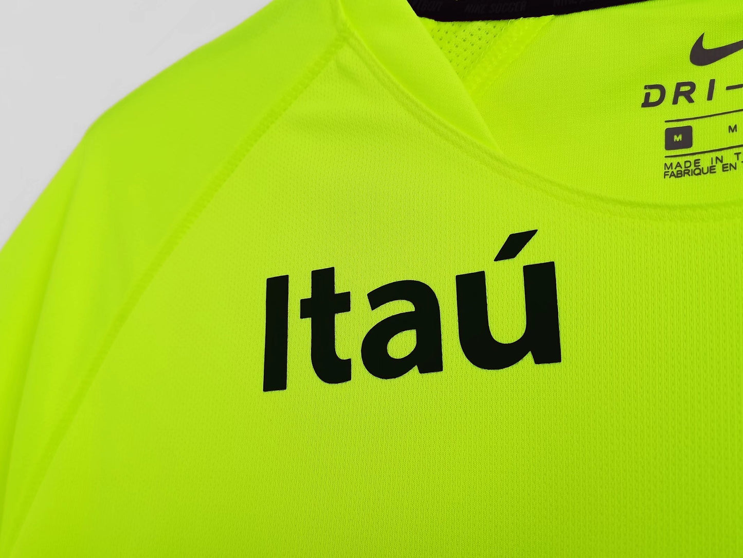 Brasil Nike — Training 2014-15 Amarillo Volt | Guaraná Antarctica, Itaú & Vivo