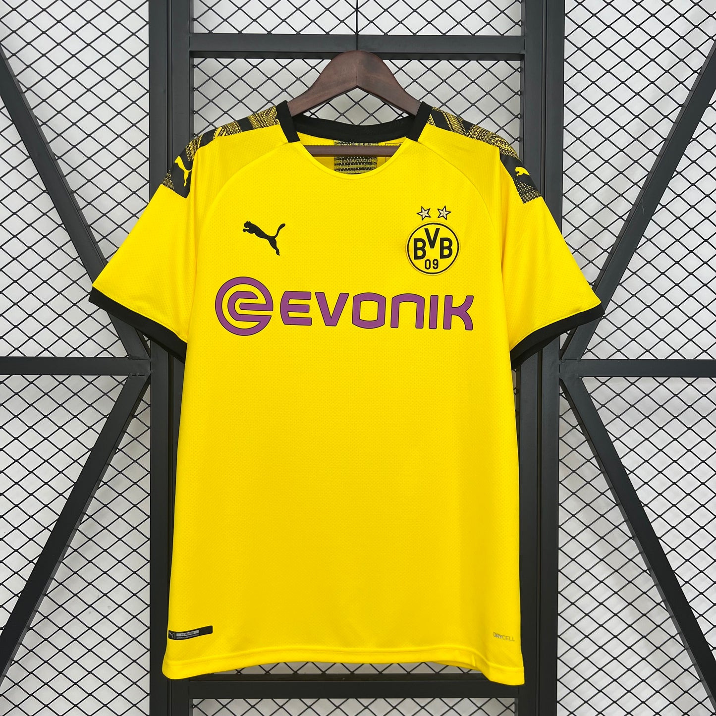 Borussia Dortmund 2017–18 — Camiseta home Puma amarilla (“DORTMUND” en la espalda)