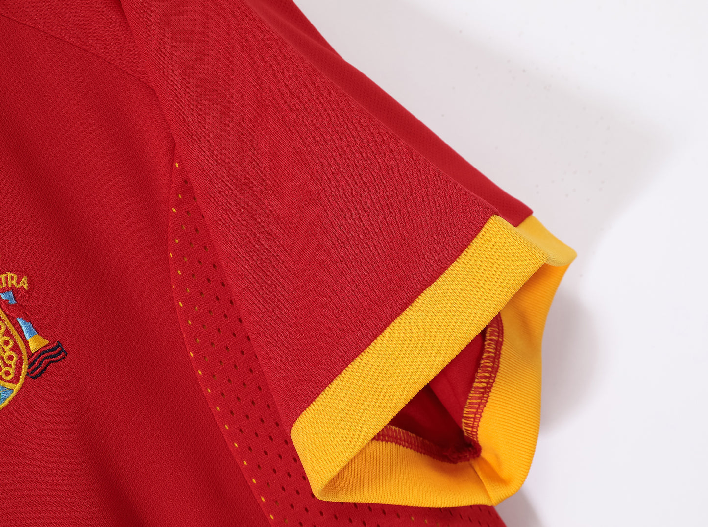 Camiseta España adidas Pre-Match/Entrenamiento 2008–2009 – Roja con 3 bandas negras (Climacool)