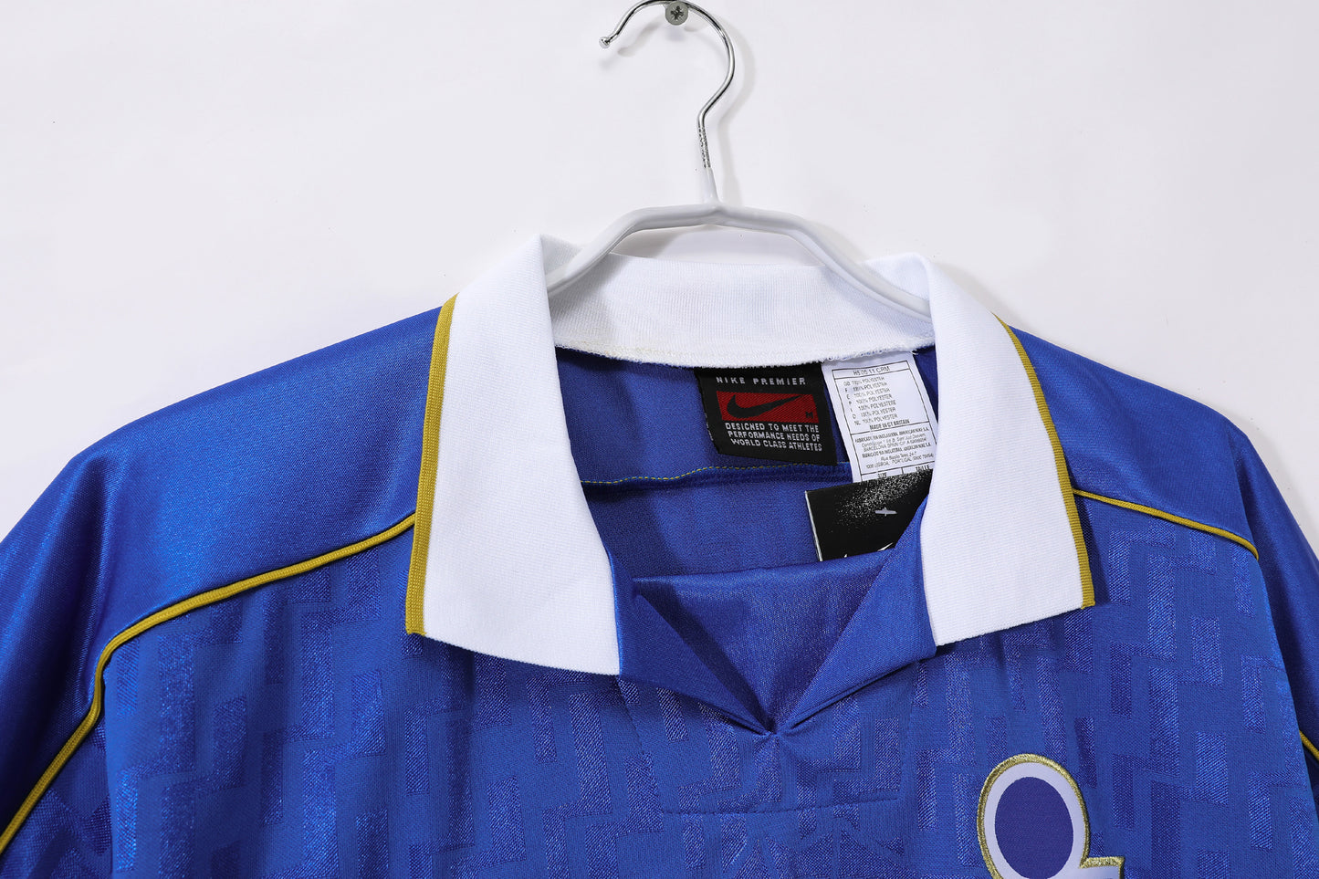 Camiseta Italia Nike Local 1998 Centenario (Francia ’98) – Cuello polo blanco