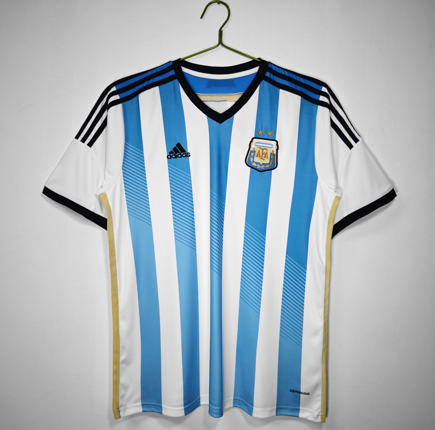 Camiseta Argentina adidas Local 2014/15 (Brasil 2014) – Rayas celeste/blanco con detalles dorados – Climacool