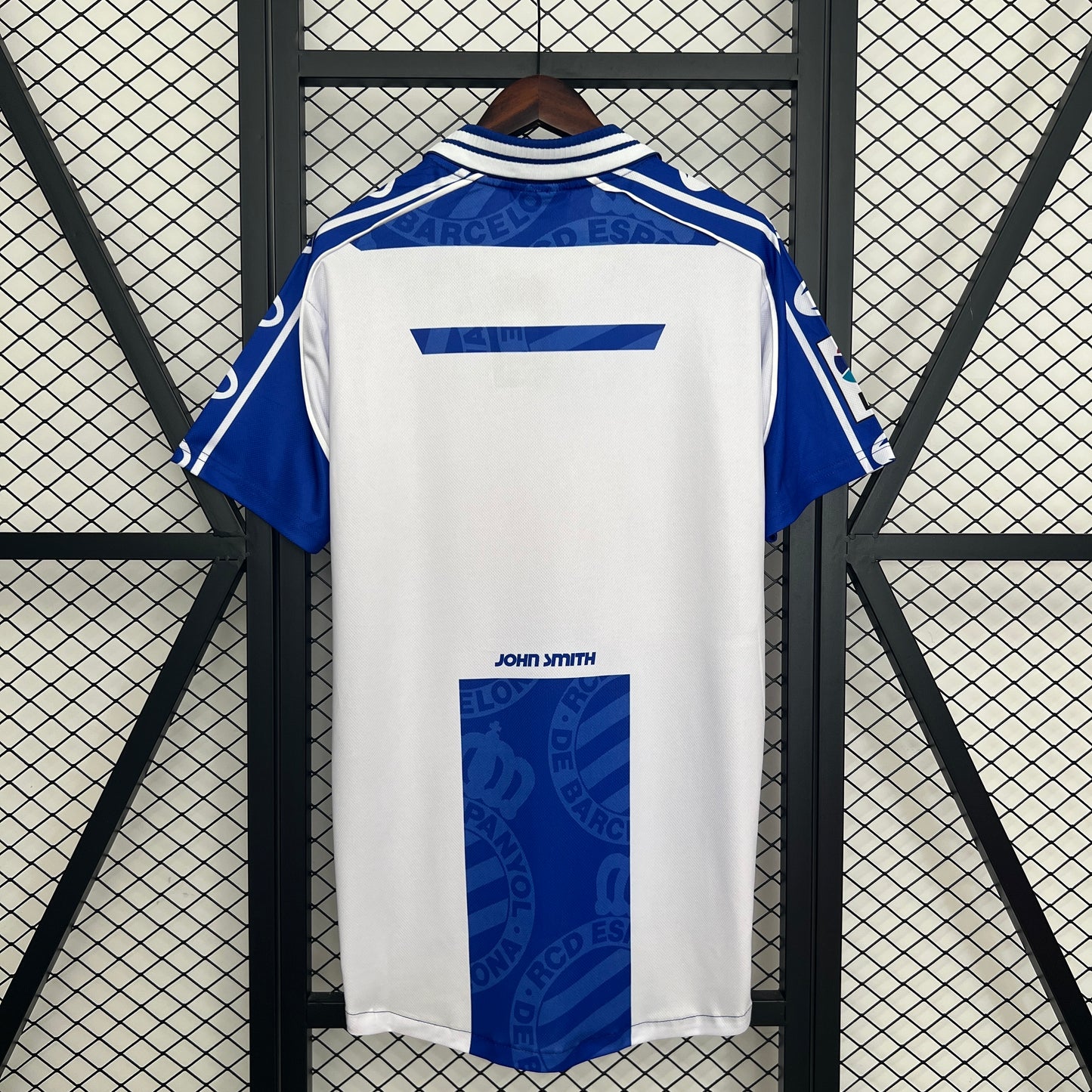 RCD Espanyol “DANI” 1999–2001 — Camiseta home John Smith blanquiazul (franja central)