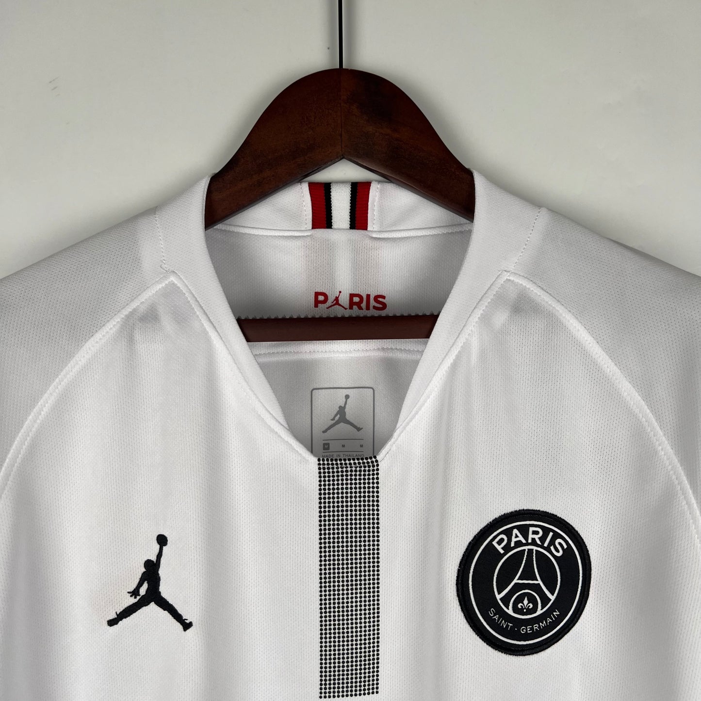 Paris Saint-Germain “Jordan” 2018–2019 (Away/UCL, Blanco) – Fly Emirates
