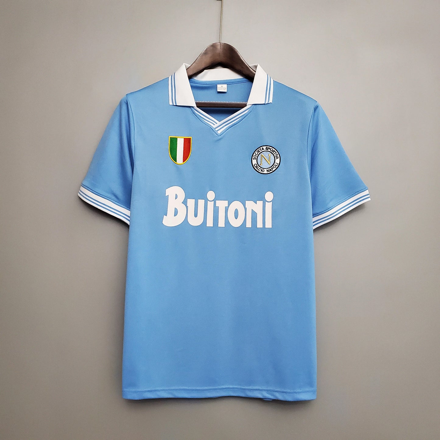 SSC Napoli “Buitoni” Scudetto 1987–88 — Camiseta home celeste (cuello blanco)