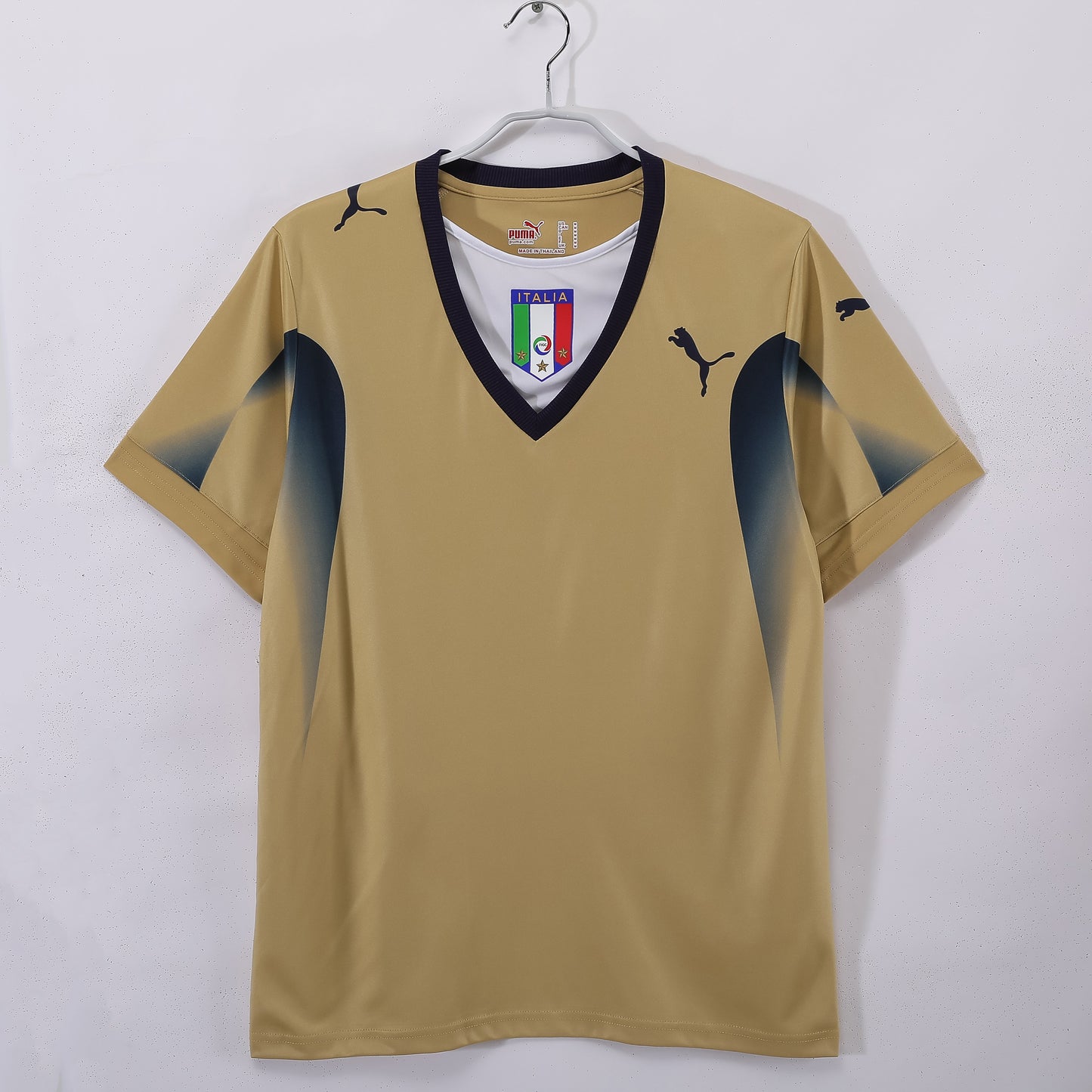Camiseta Italia Puma Tercera Oro 2006–2007 – Cuello en V – Original