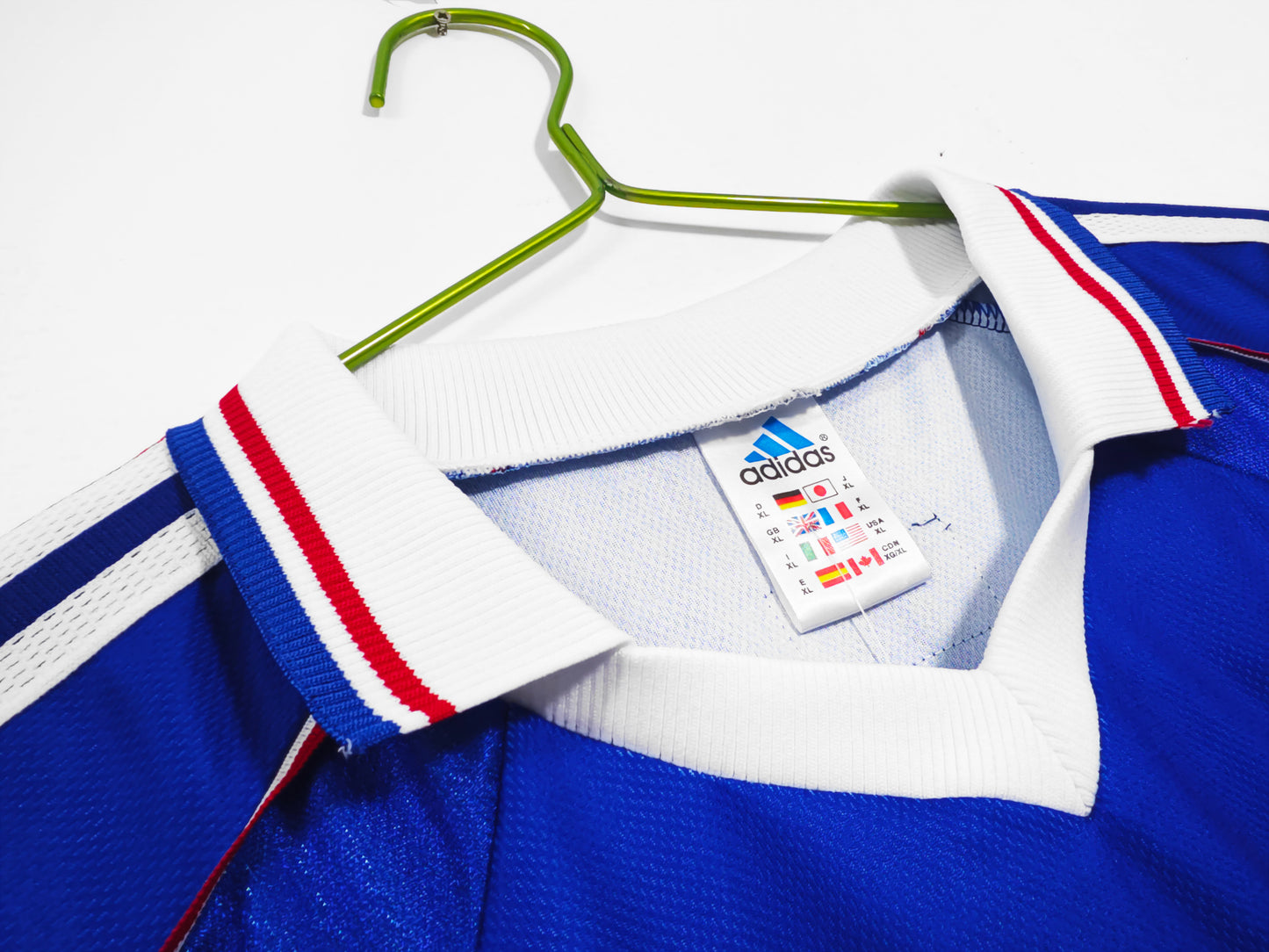 Camiseta Francia adidas Azul (FFF) — Retro 2002–04 | Era Zidane, Manga con 3 franjas