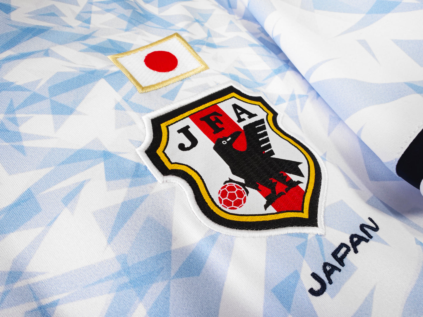 Camiseta Japón adidas Visitante 2011/12 – Blanca con patrón “origami” (Climacool)