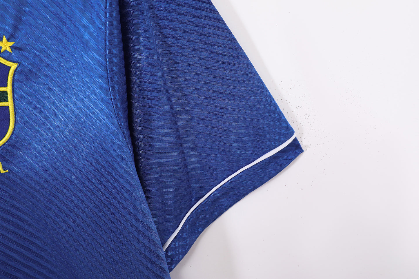 Camiseta Brasil Umbro Visitante 1994–1996 – Azul con grandes escudos CBF (4 estrellas)