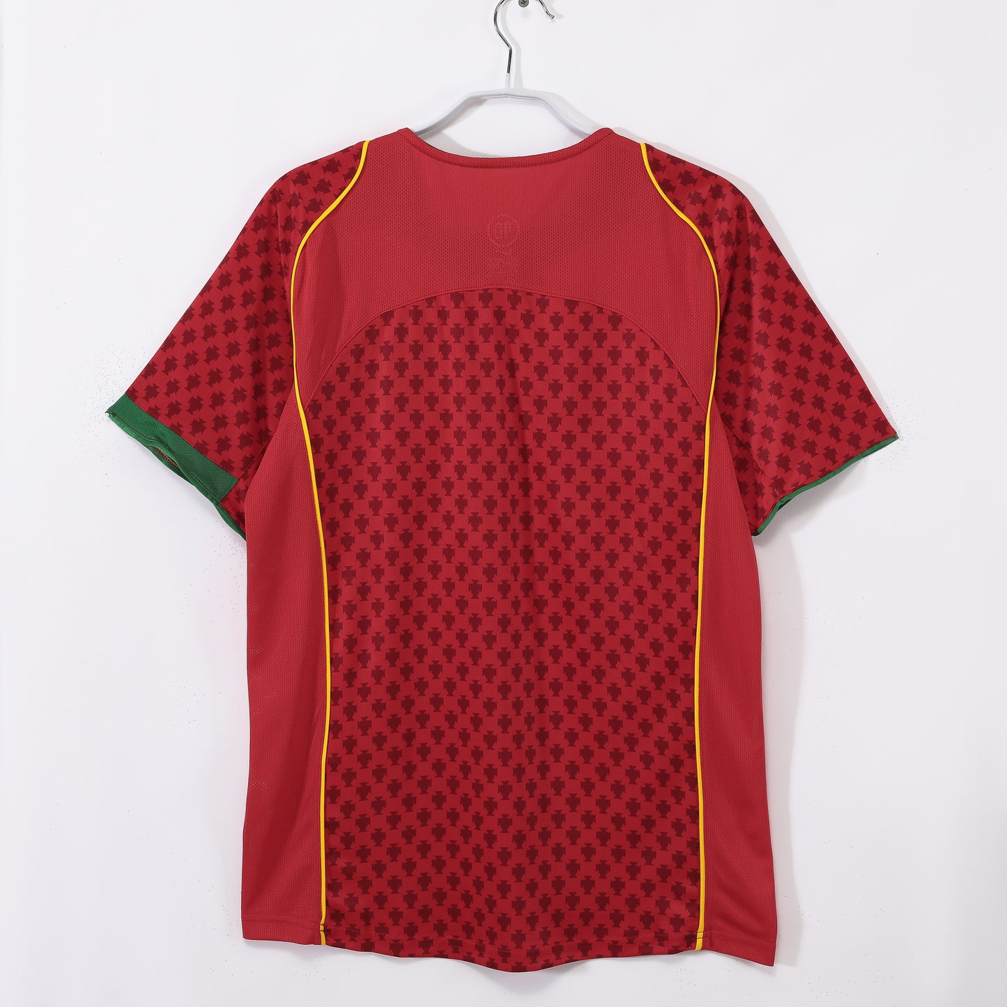 Camiseta Portugal Nike Home 2004–2006 (Total 90) – Roja con cuello verde (Dri-FIT)