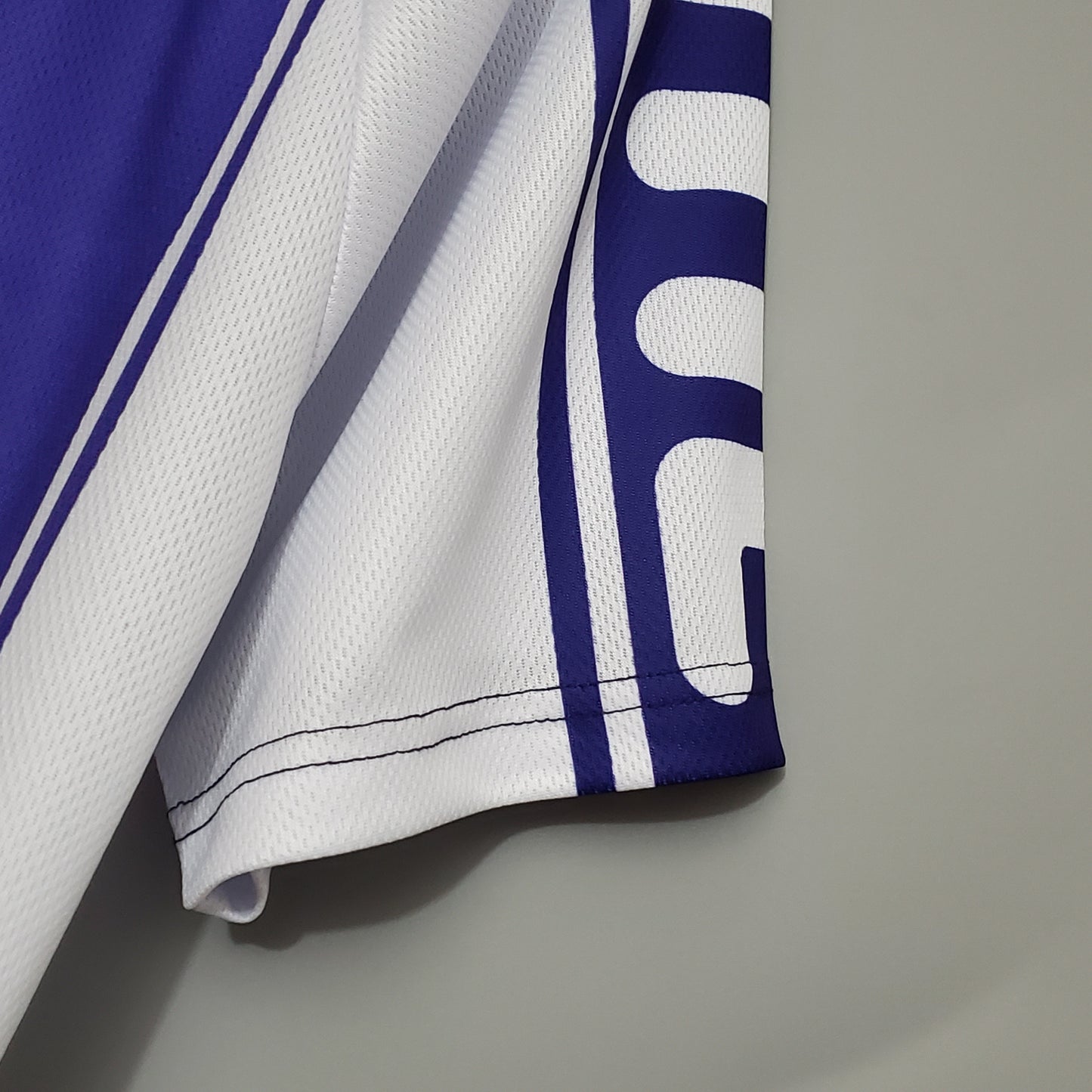 ACF Fiorentina “TOYOTA” 2000–02 — Camiseta home Fila violeta (mangas blancas)