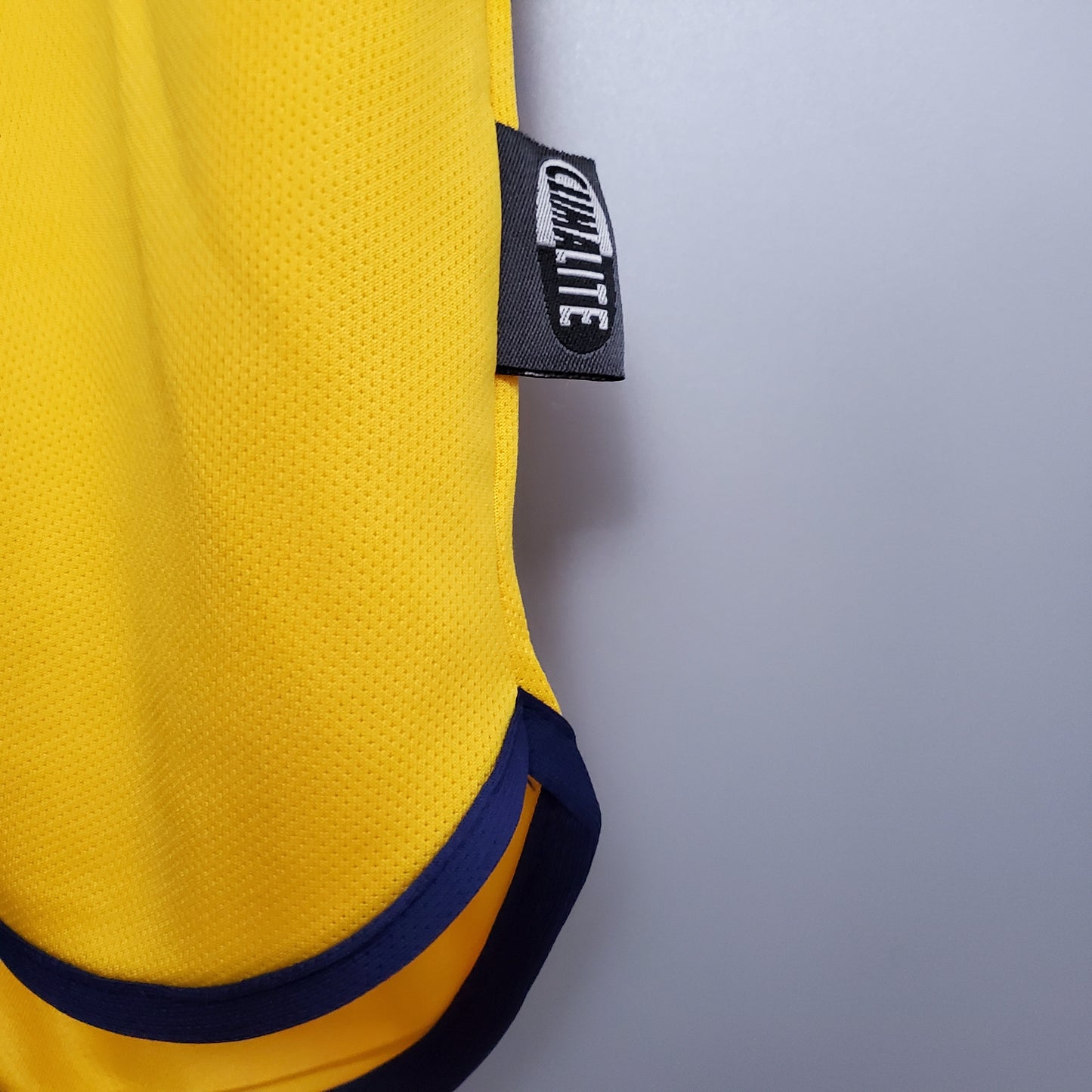 Ajax “ABN-AMRO” 2000–01 — Camiseta away Adidas amarilla/azul (cuello polo)