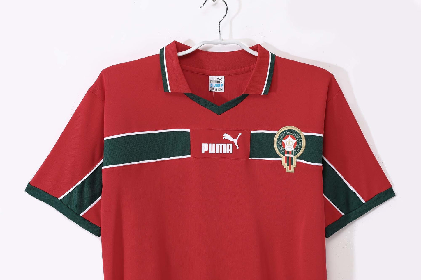 Camiseta Marruecos Puma Local 2004–2006 – Roja con banda verde (Leones del Atlas)