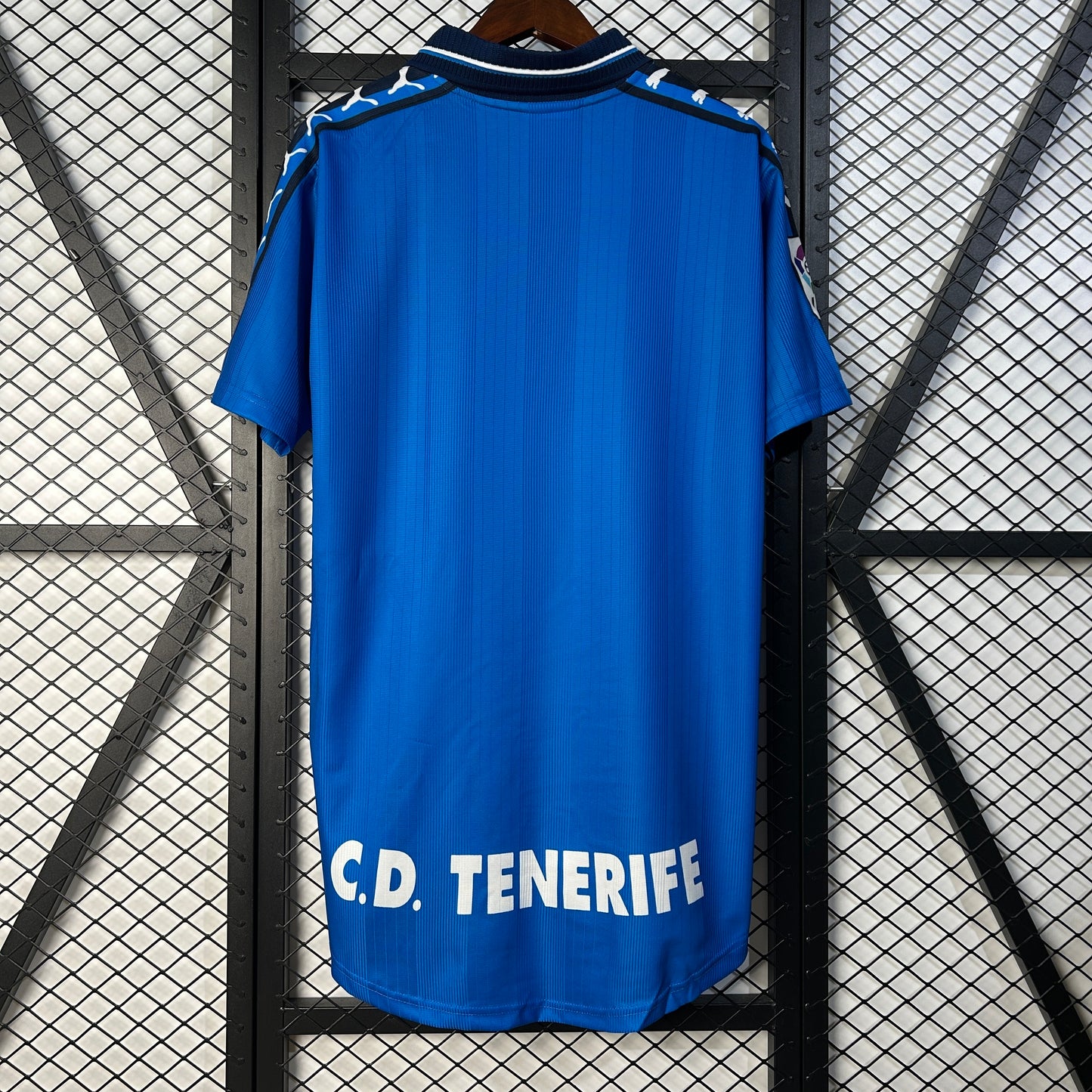 CD Tenerife años 90 Home Puma – “CEPSA” Azul