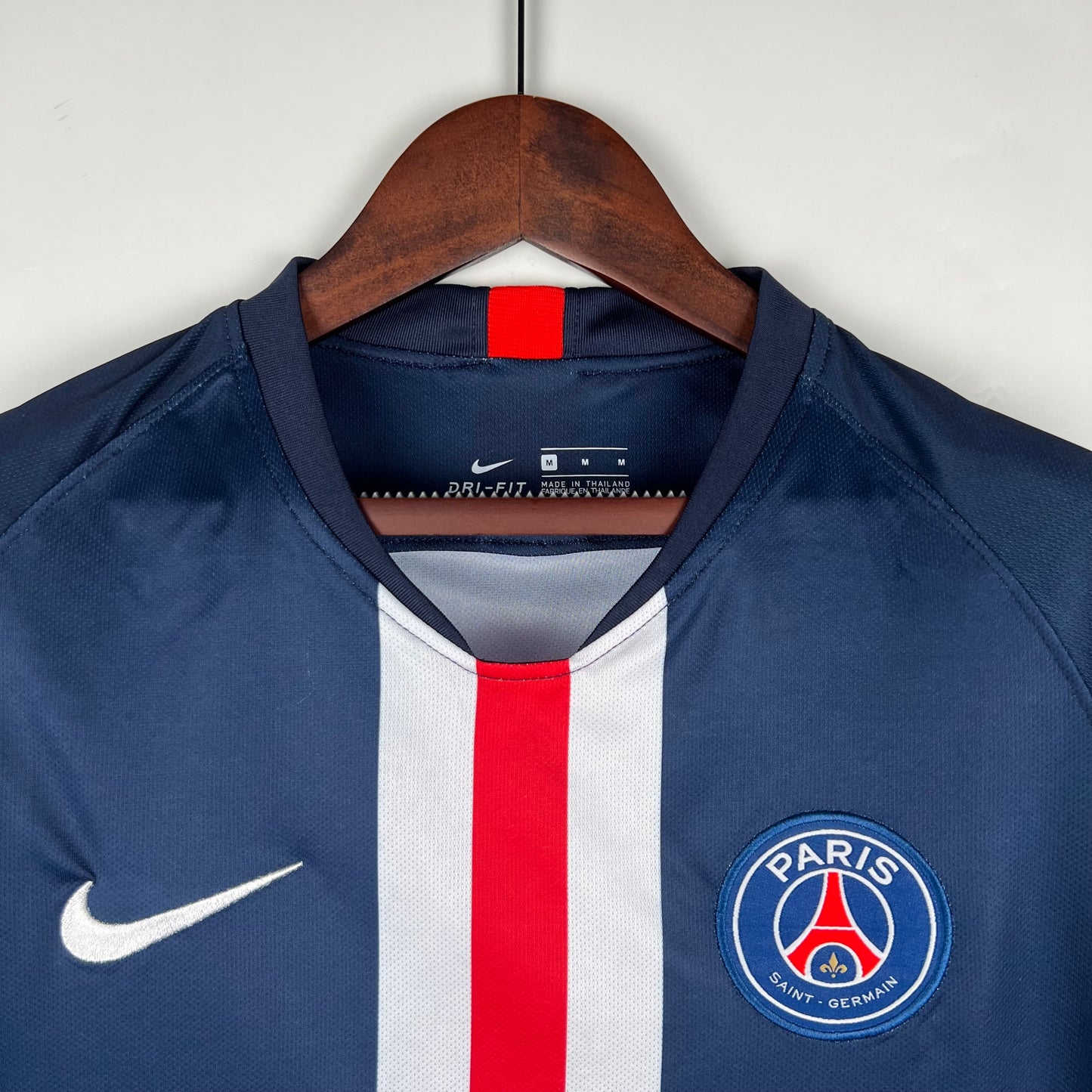 PSG “ALL – Accor Live Limitless” 2019–20 — Camiseta home Nike azul (franja central)