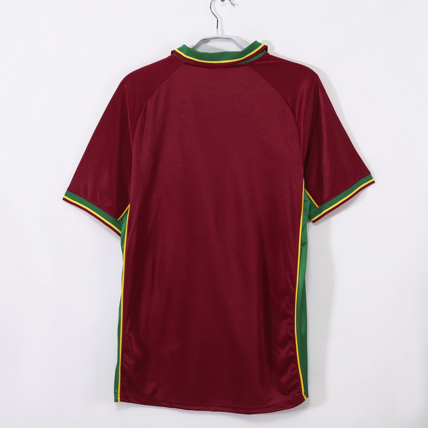 Camiseta Portugal Nike Local 2002–2004 (Mundial 2002) – Granate con cuello verde