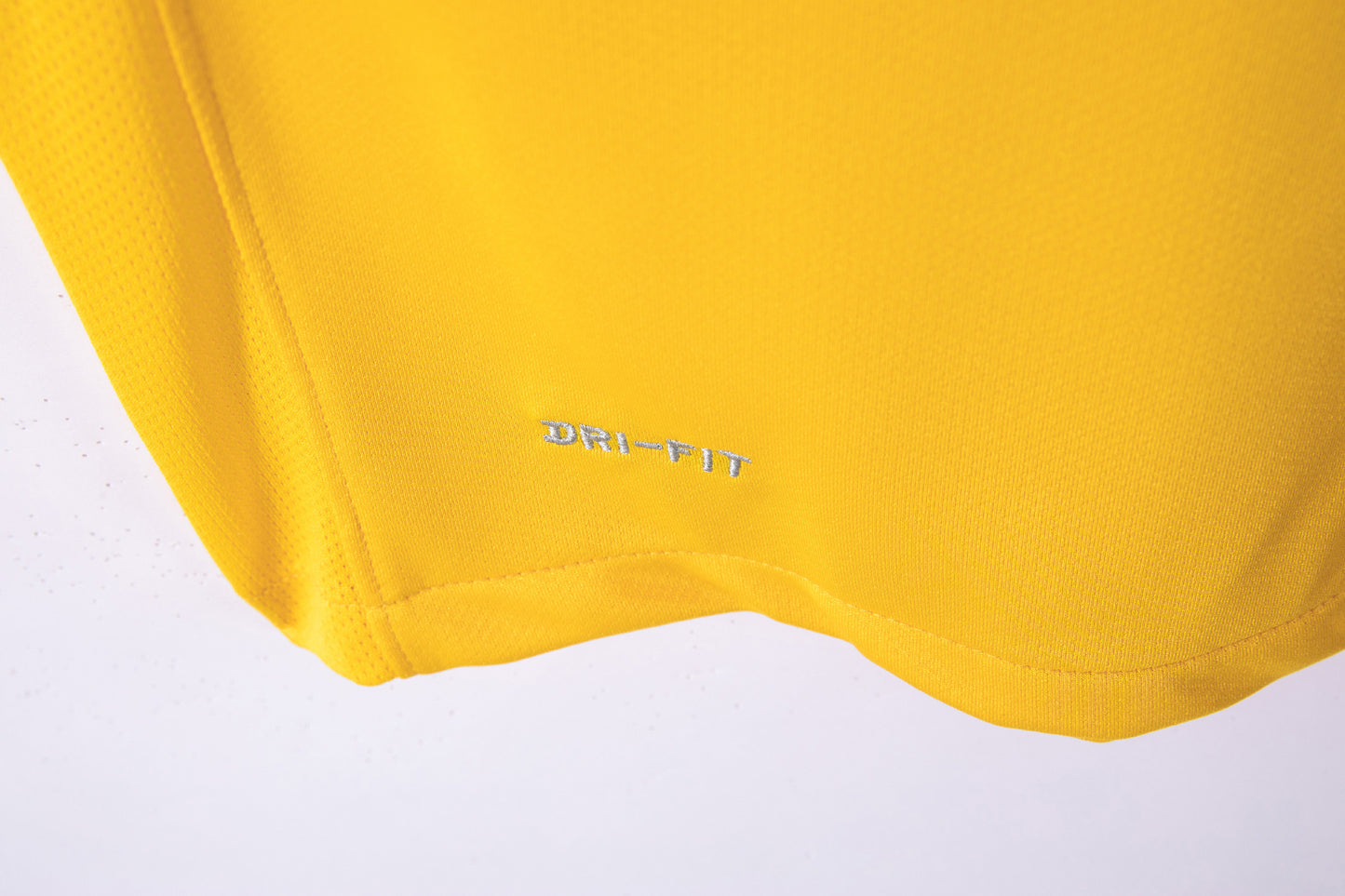 Camiseta Brasil Nike Local 2010/11 – Amarilla/Verde (Dri-FIT)