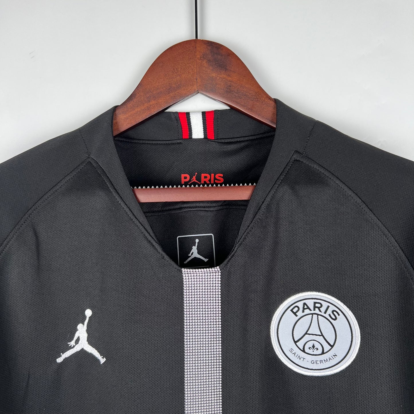 PSG 2018-19 Third Jordan – Negro “Fly Emirates”