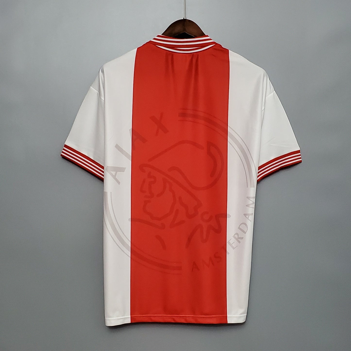 Ajax “ABN-AMRO” 1994–96 — Camiseta home Umbro blanca/roja (cuello polo rayado)
