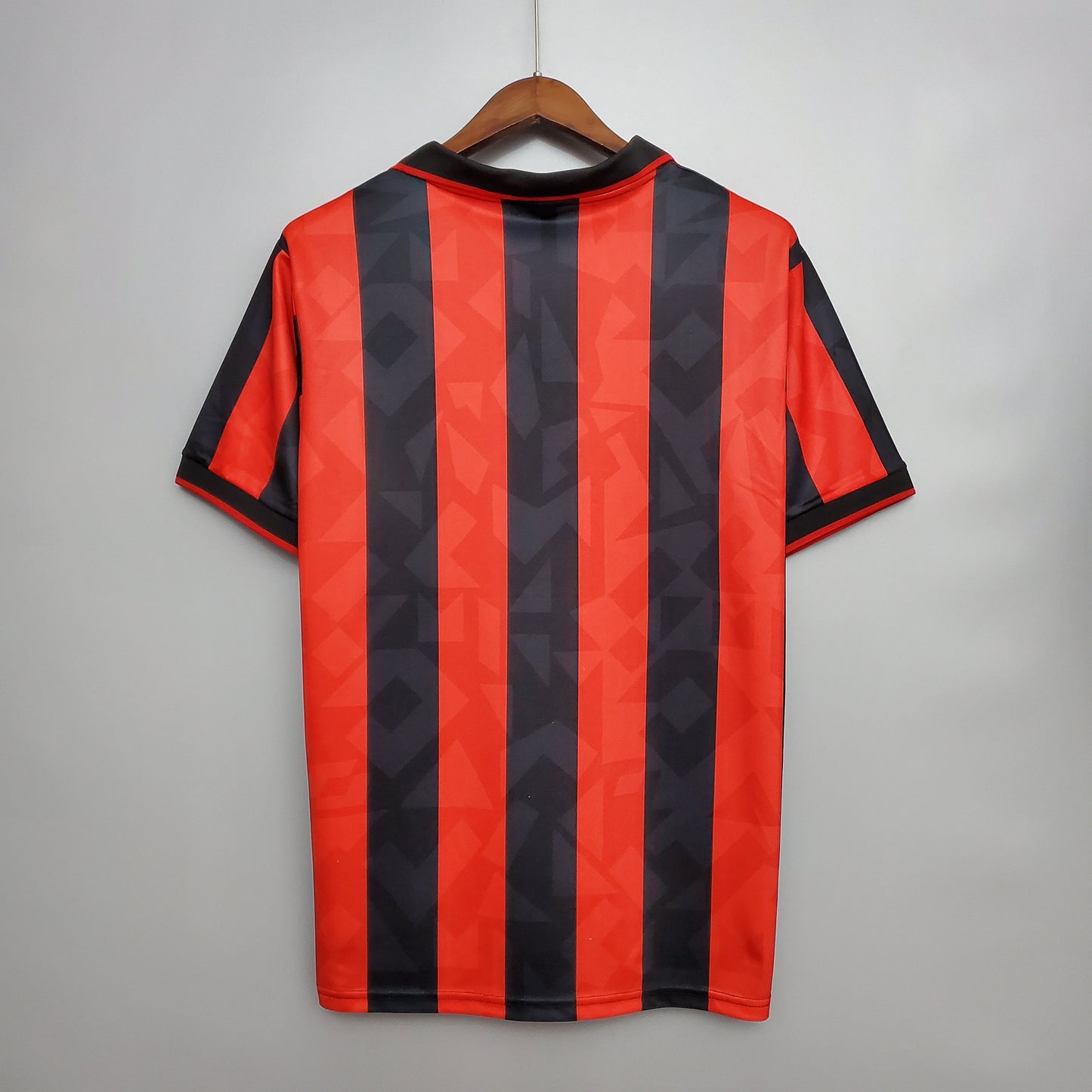 AC Milan “Motta” 1993–94 — Camiseta home Lotto rossonera (parche Scudetto)