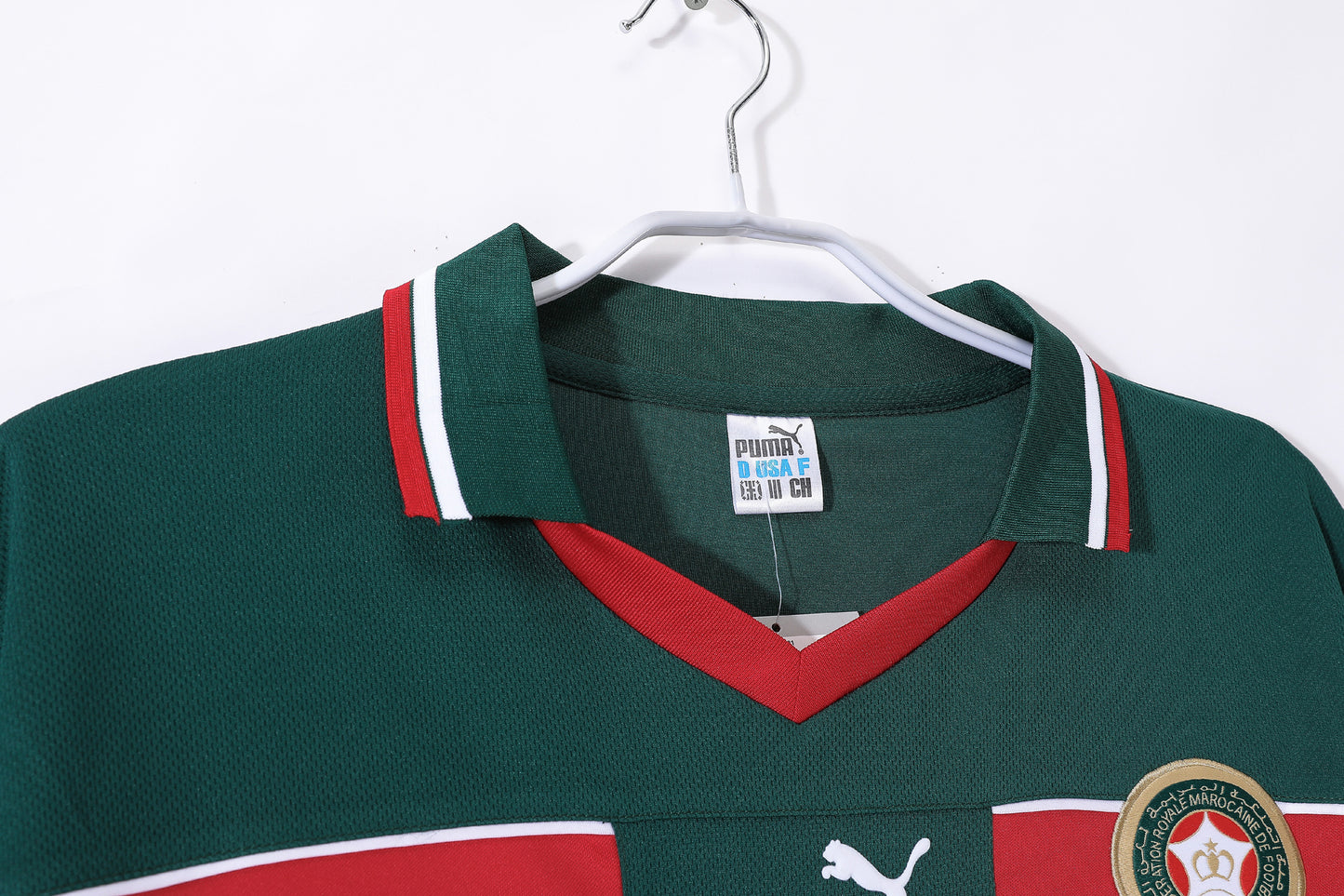 Camiseta Marruecos Puma Visitante 2004–2006 – Verde con banda roja (Leones del Atlas)