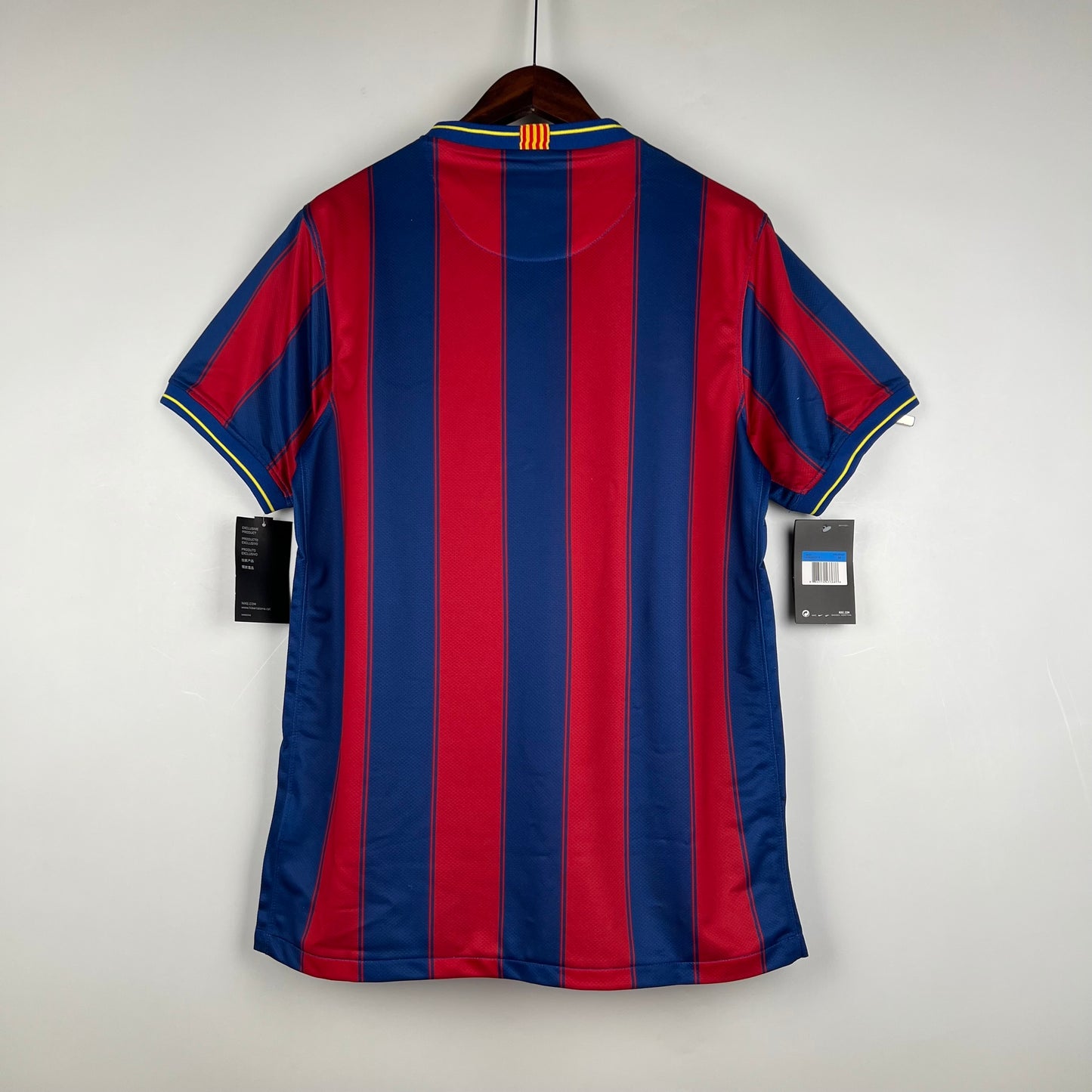 FC Barcelona “UNICEF” 2010–11 — Camiseta home Nike blaugrana (pinstripes)