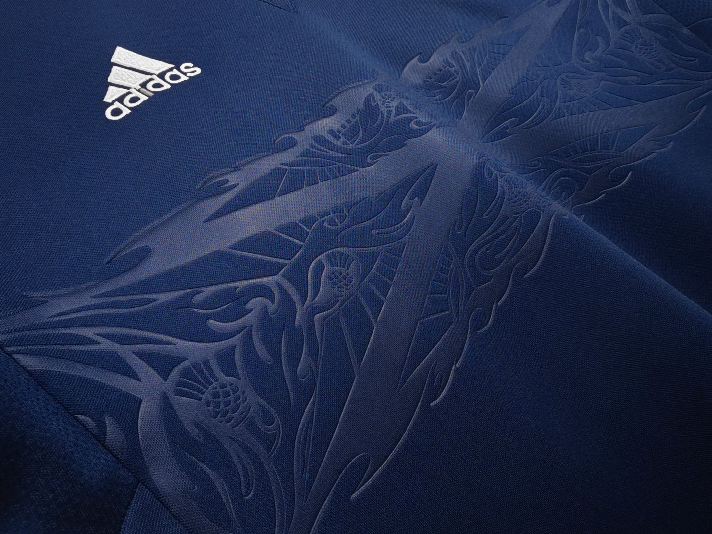 Camiseta Escocia adidas Local 2009–2011 – Azul marino con cuello blanco y “St. Andrew’s Cross” (Climacool)