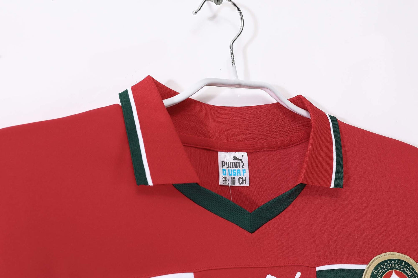 Camiseta Marruecos Puma Local 2004–2006 – Roja con banda verde (Leones del Atlas)