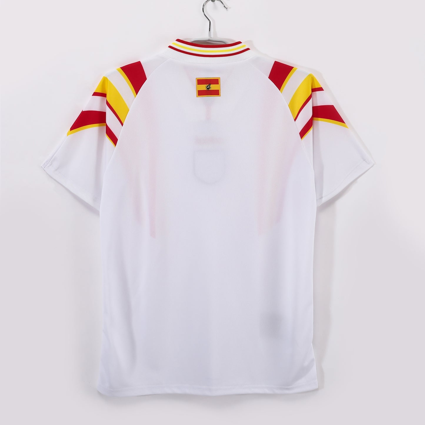 España 1994–96 Away (Blanca con arcos rojo/amarillo) – adidas Equipment