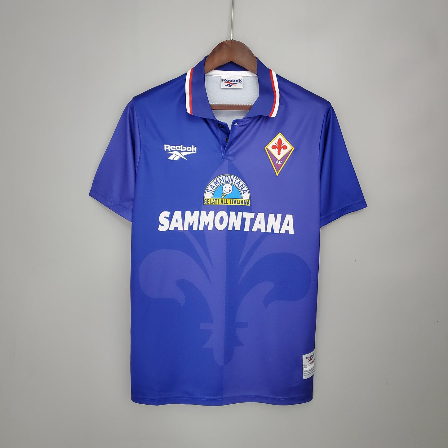 ACF Fiorentina “Sammontana” 1995–96 — Camiseta home Reebok violeta (giglio watermark)