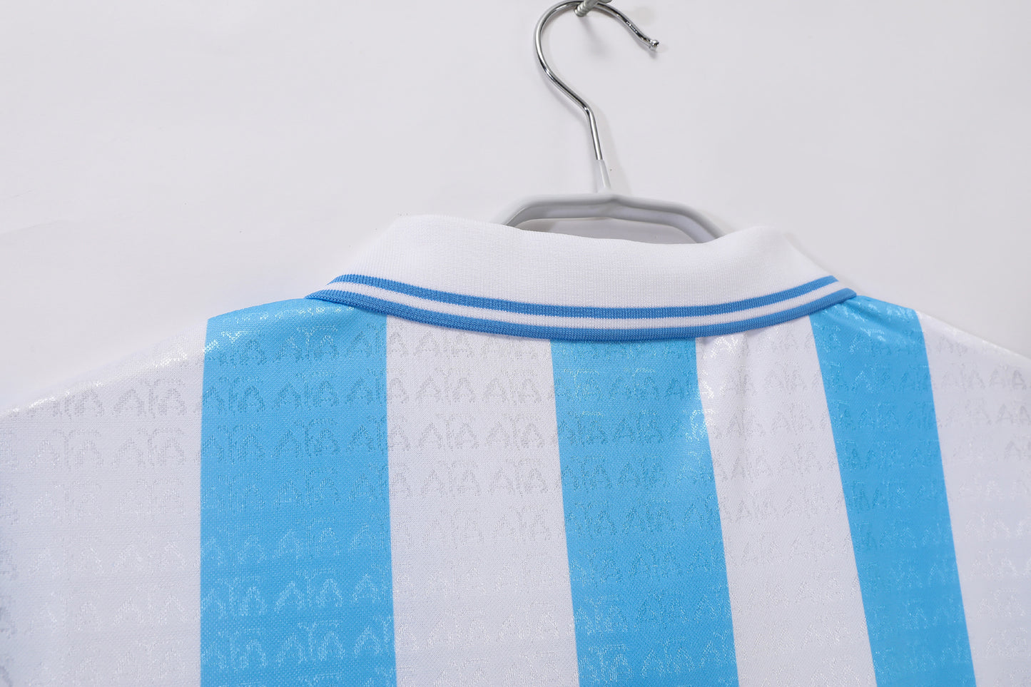 Camiseta Argentina adidas Local 1991–1993 – Rayas Celeste/Blanco – Cuello Polo