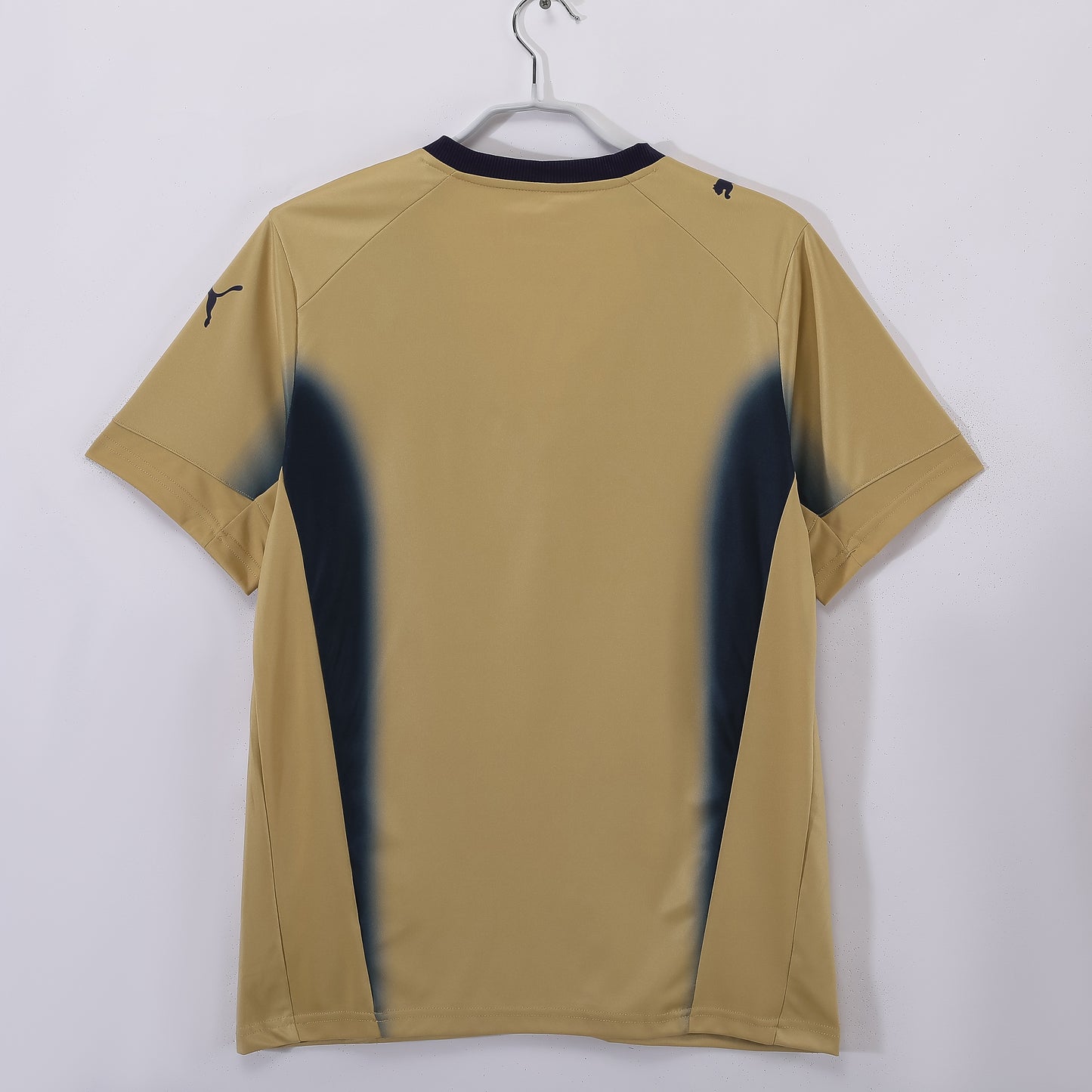 Camiseta Italia Puma Tercera Oro 2006–2007 – Cuello en V – Original