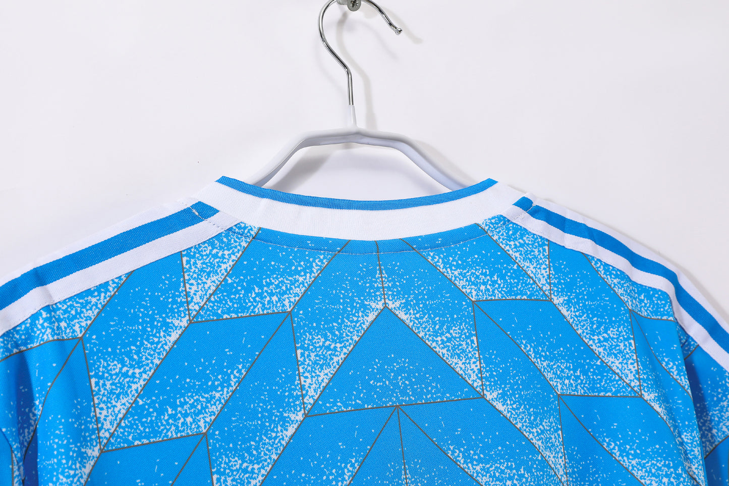 Camiseta DDR / Alemania Democrática adidas Visitante 1988–1990 – Azul con patrón geométrico (Trefoil)