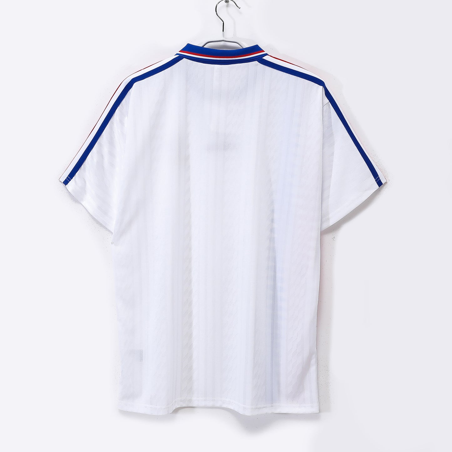 Camiseta Francia adidas Visitante 1992–1993 – Blanca con franja de triángulos tricolor