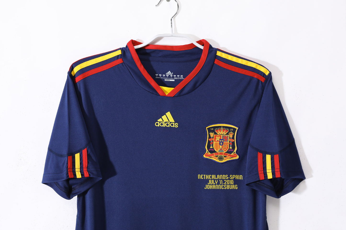Camiseta España adidas Visitante 2010 – Final del Mundial (Johannesburgo) – Azul marino (Climacool)
