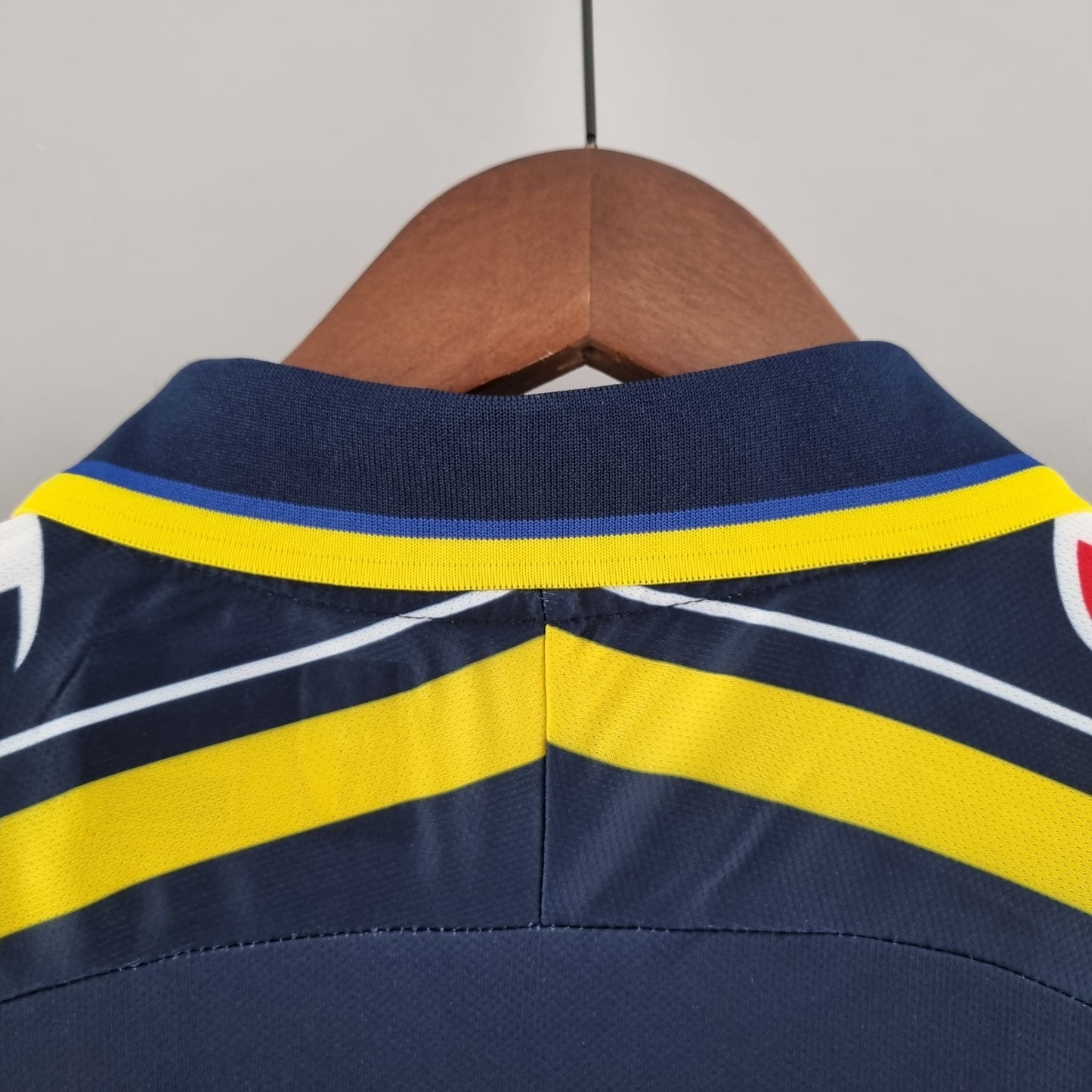 Parma 1999–00 “Parmalat” — Camiseta away Champion azul marino (coccarda Coppa Italia)