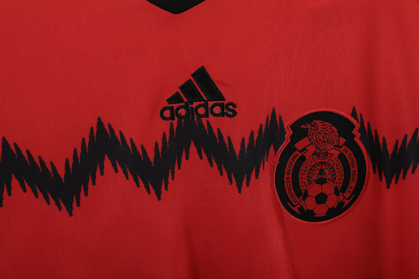 Camiseta México adidas Visitante 2014/15 – Roja con rayo negro (Climacool)