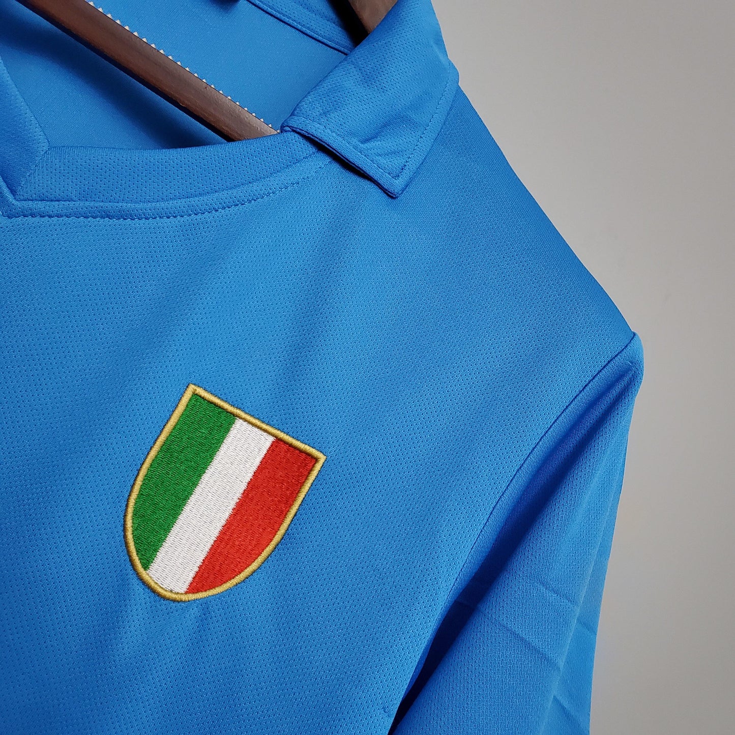 SSC Napoli “Buitoni” Scudetto 1987–88 — Camiseta home NR celeste (cuello en V)