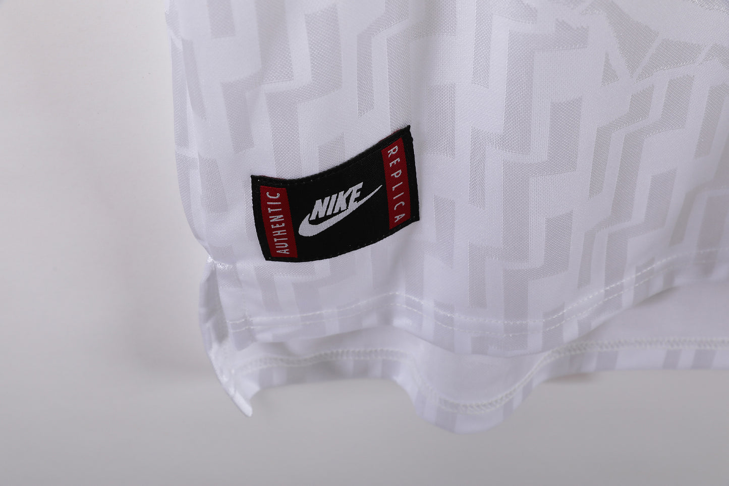 Italia 1998 Away “Tricolore” (Blanco) – Nike Azzurri