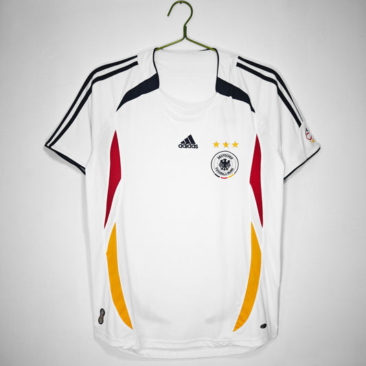 Camiseta Alemania adidas Local 2006/07 (Mundial 2006) – Blanca con detalles negro/rojo/amarillo – Climacool
