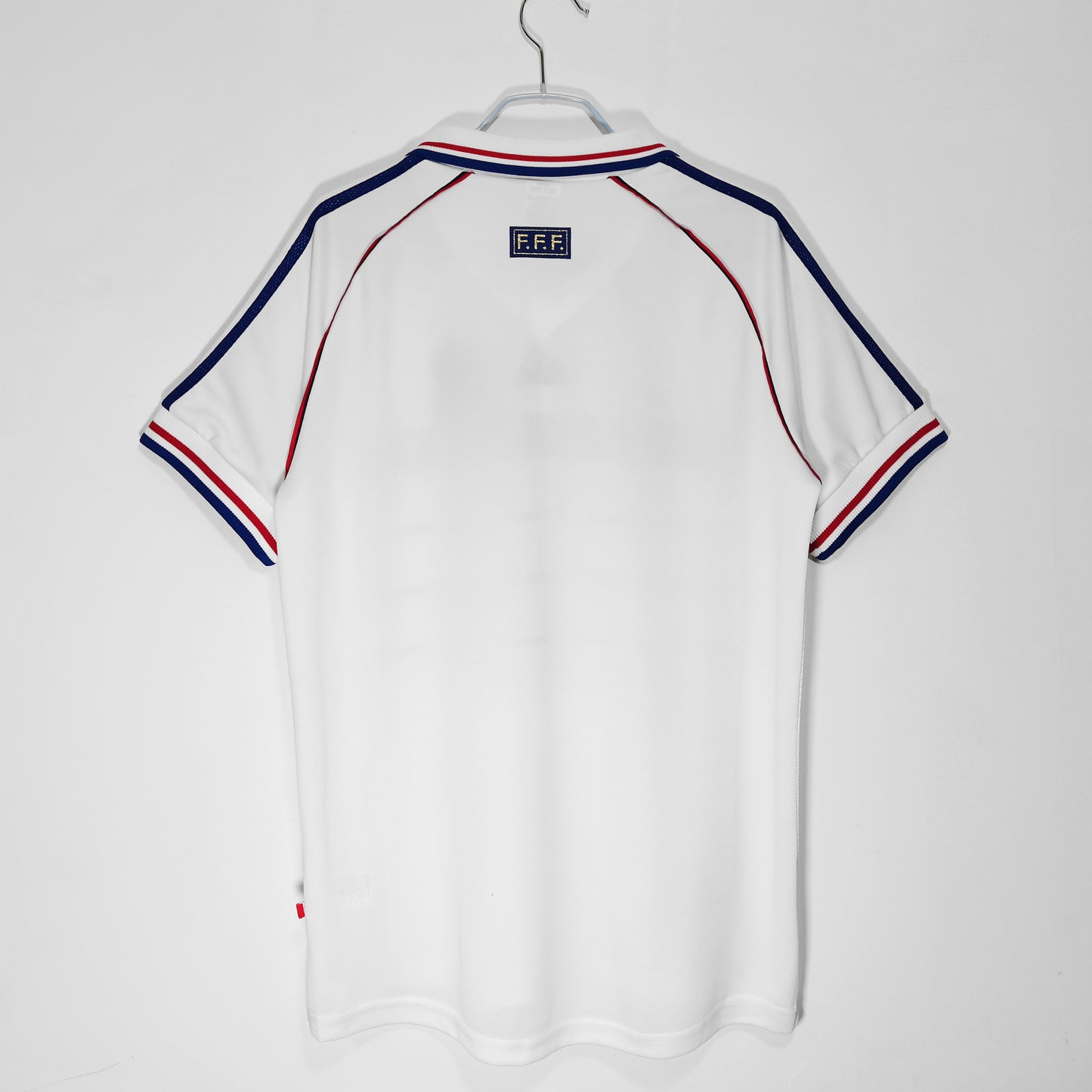 Francia 1998 Adidas — Away blanca | Mundial Francia ’98, banda azul y rayas rojas