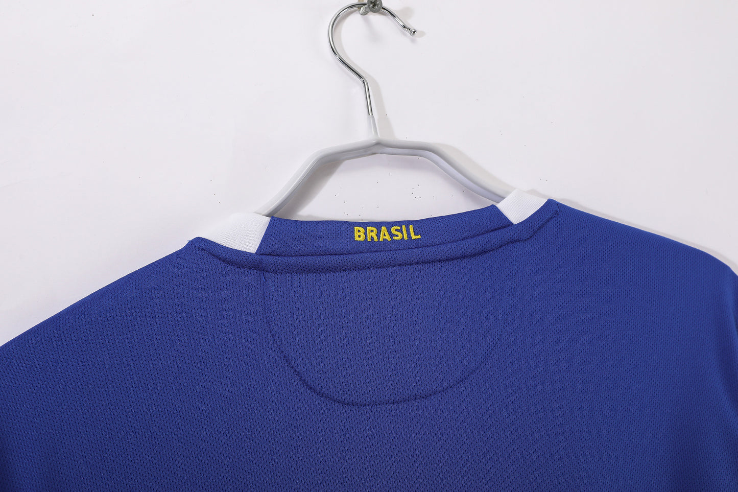 Camiseta Brasil Nike Visitante 2006–2007 – Azul con vivos blancos (Dri-FIT)