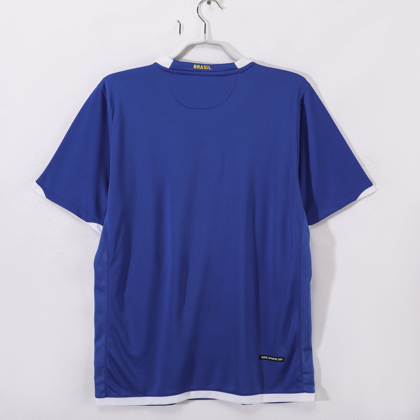 Camiseta Brasil Nike Visitante 2006–2007 – Azul con vivos blancos (Dri-FIT)