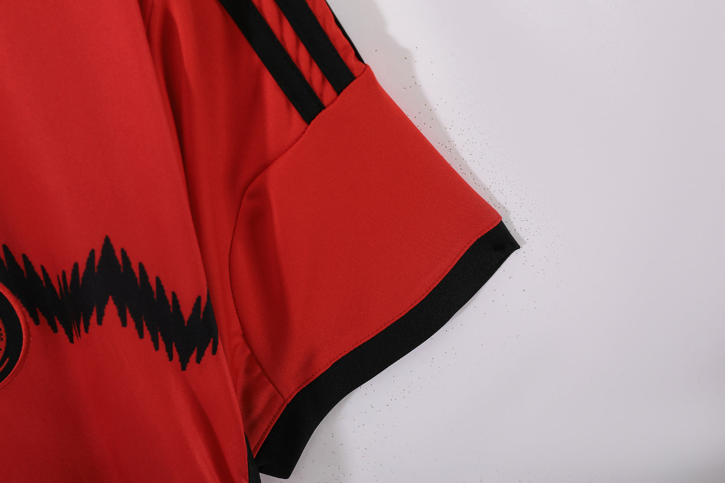 Camiseta México adidas Visitante 2014/15 – Roja con rayo negro (Climacool)