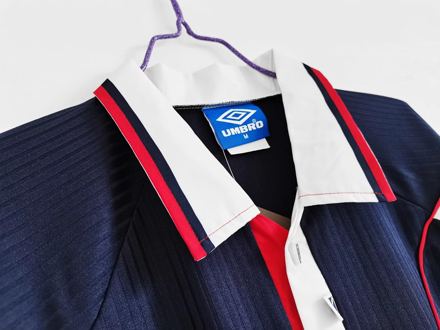 Camiseta Escocia 1999-01 Home Azul Marino – Umbro (play-off vs. Inglaterra, Collins & Hutchison)