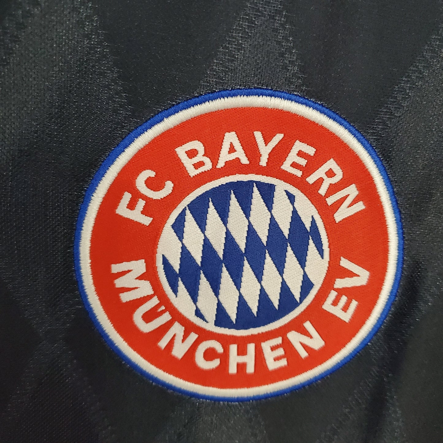 Bayern Munich Away 1997/99 “Opel” – adidas