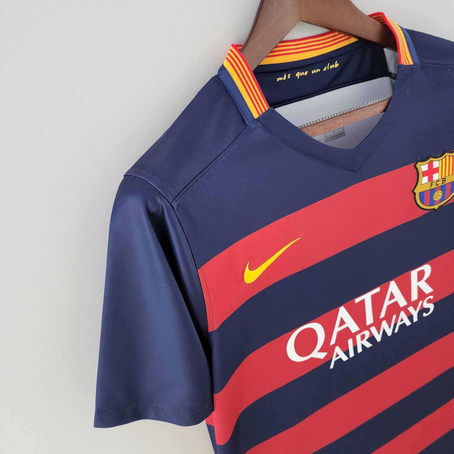 FC Barcelona Home 2015/16 – Nike “Qatar Airways” (hoops)