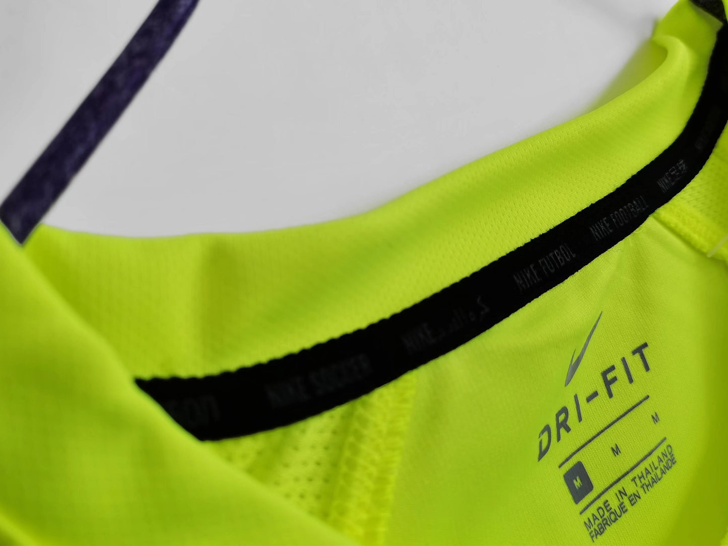 Brasil Nike — Training 2014-15 Amarillo Volt | Guaraná Antarctica, Itaú & Vivo