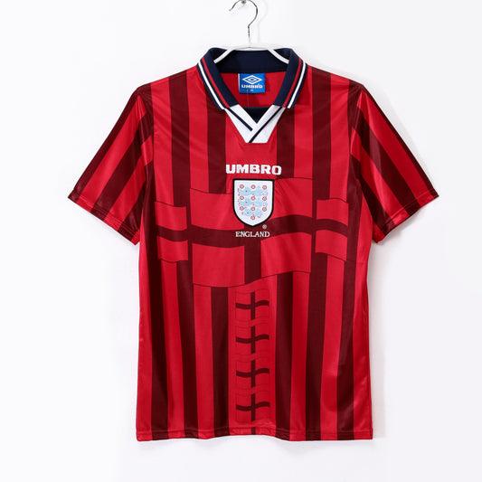 Camiseta Inglaterra Umbro Tercera 1995–1996 – Roja con Cruz de San Jorge